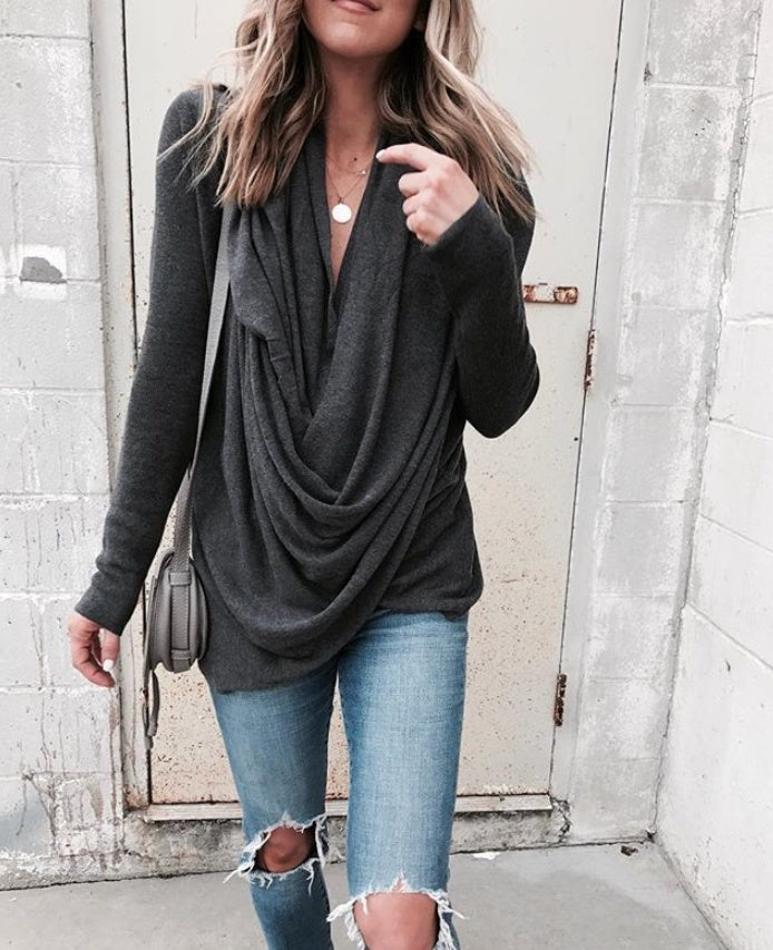 Irregular stacking collar long slim T-shirt