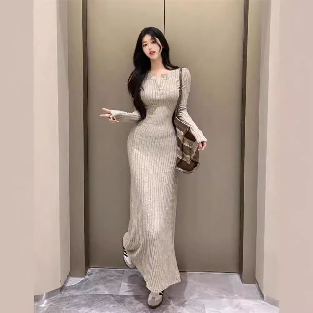 Vintage Long Sleeve Knit Dress Women's  Design Waist-Cinching Elegant V-Neck Long Dress