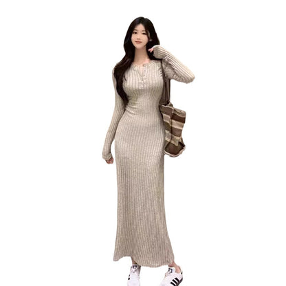 Vintage Long Sleeve Knit Dress Women's  Design Waist-Cinching Elegant V-Neck Long Dress