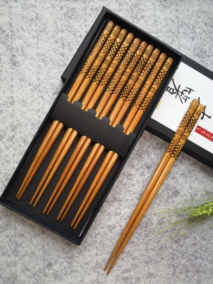 Five pairs of pointed sandalwood chopsticks