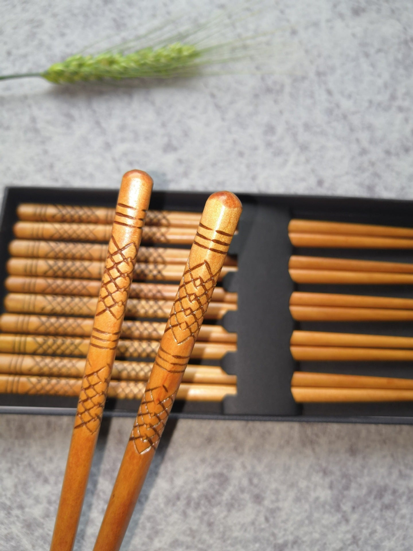 Five pairs of pointed sandalwood chopsticks
