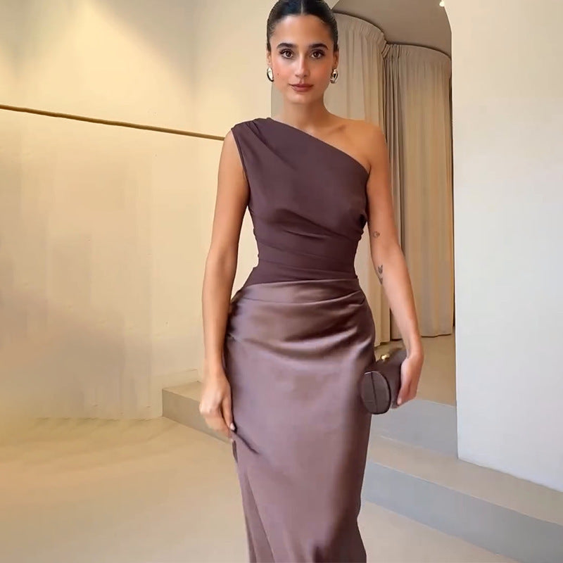 Solid Color Diagonal Collar Backless Sheath Casual Dress