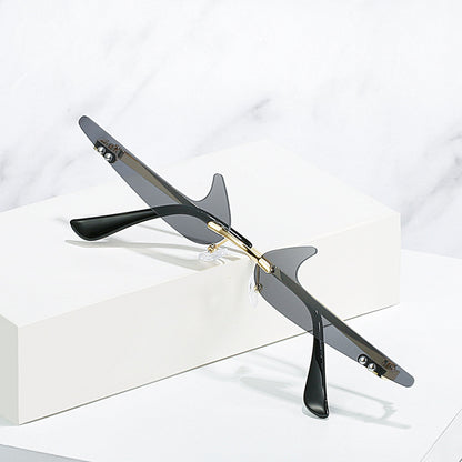 Fashion Personality New Shaped Sunglasses